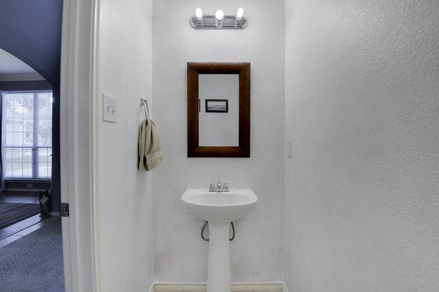 2715 Forest Lake Drive, Grand Prairie, TX 75052