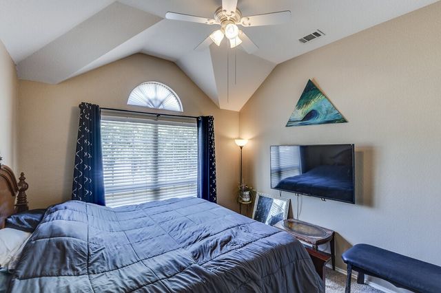 2715 Forest Lake Drive, Grand Prairie, TX 75052