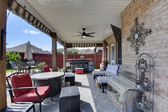 2715 Forest Lake Drive, Grand Prairie, TX 75052