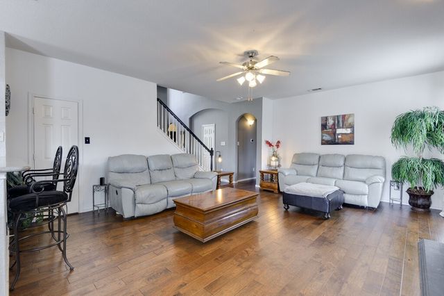 2715 Forest Lake Drive, Grand Prairie, TX 75052