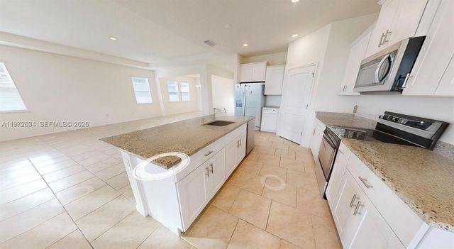 1817 Walnut Creek Drive, Kissimmee, FL 34744