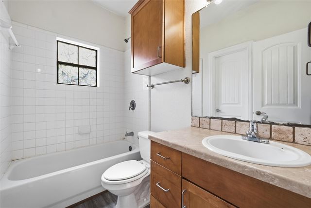 2410 S 2nd Street 309, Waco, TX 76706