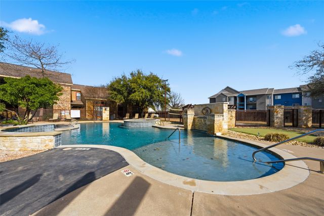 2410 S 2nd Street 309, Waco, TX 76706