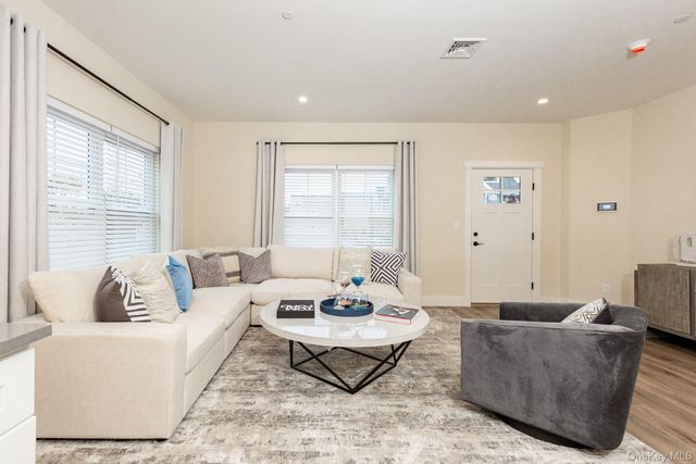 205 Romar Court, West Babylon, NY 11704