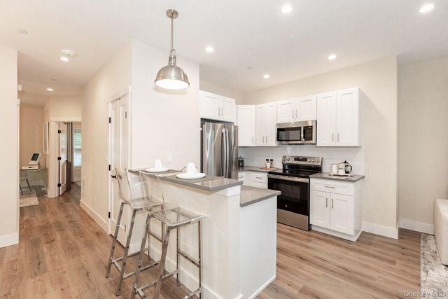 205 Romar Court, West Babylon, NY 11704