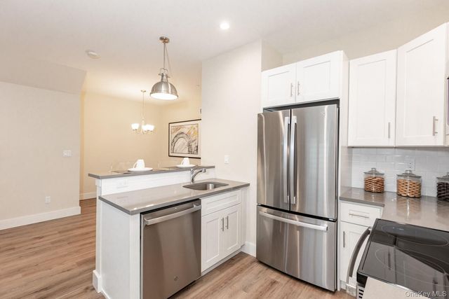 205 Romar Court, West Babylon, NY 11704