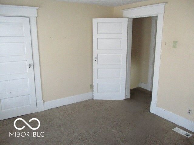 1053 W 35th Street, Indianapolis, IN 46208