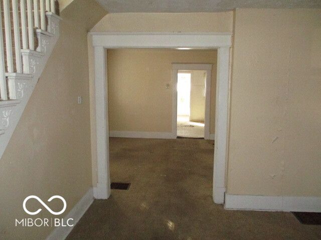 1053 W 35th Street, Indianapolis, IN 46208