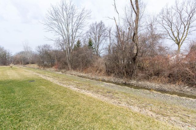 27489 Maryjane Lane W, Chesterfield Twp, MI 48047