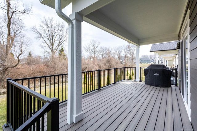 27489 Maryjane Lane W, Chesterfield Twp, MI 48047