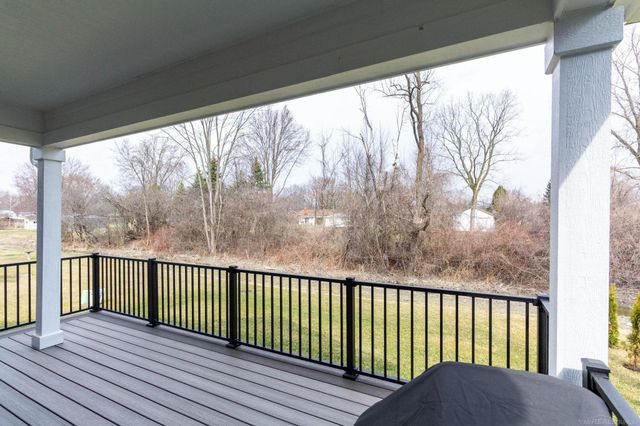 27489 Maryjane Lane W, Chesterfield Twp, MI 48047