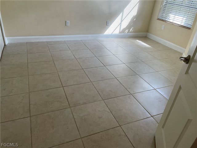 1307 Corso Palermo CT 3101, Naples, FL 34105