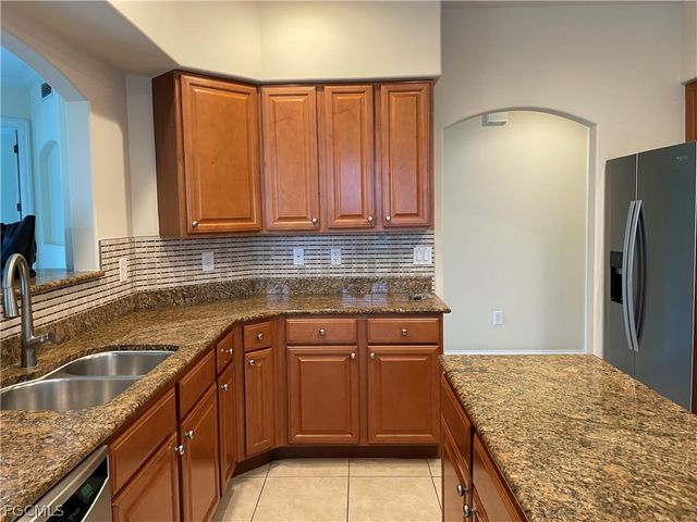 1307 Corso Palermo CT 3101, Naples, FL 34105