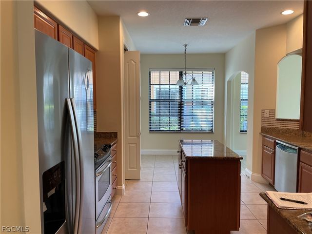 1307 Corso Palermo CT 3101, Naples, FL 34105