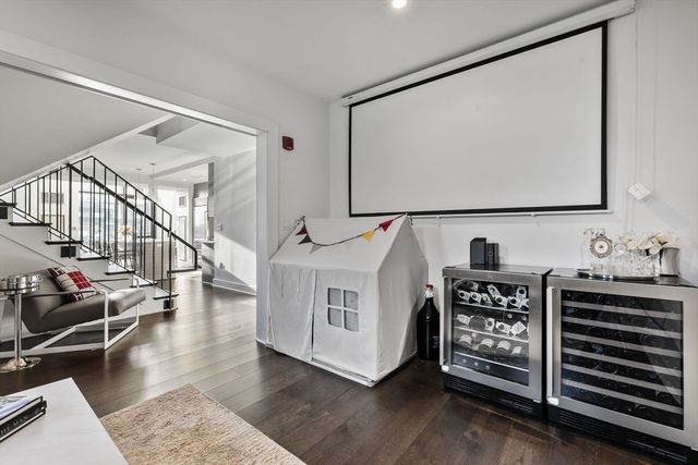 14 West Broadway 707, Boston, MA 02127