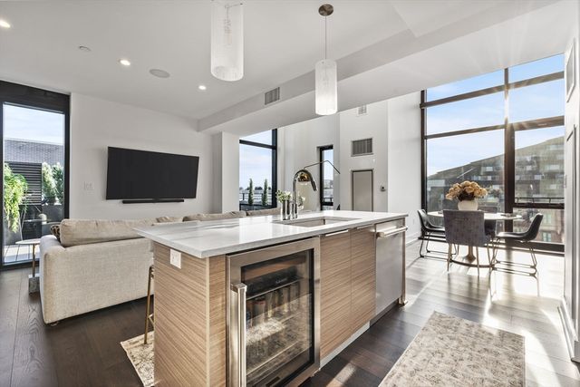 14 West Broadway 707, Boston, MA 02127