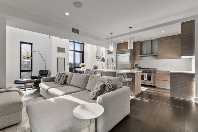 14 West Broadway 707, Boston, MA 02127