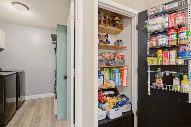 301 E Valley Park Dr, Valley Center, KS 67147