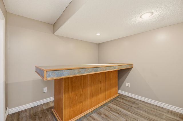 301 E Valley Park Dr, Valley Center, KS 67147