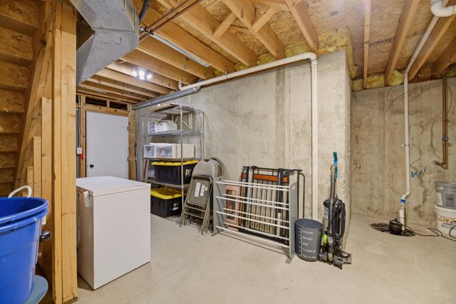 301 E Valley Park Dr, Valley Center, KS 67147