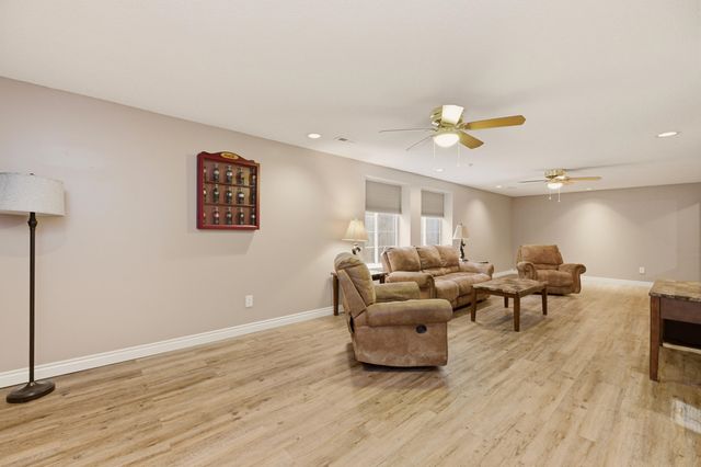 301 E Valley Park Dr, Valley Center, KS 67147