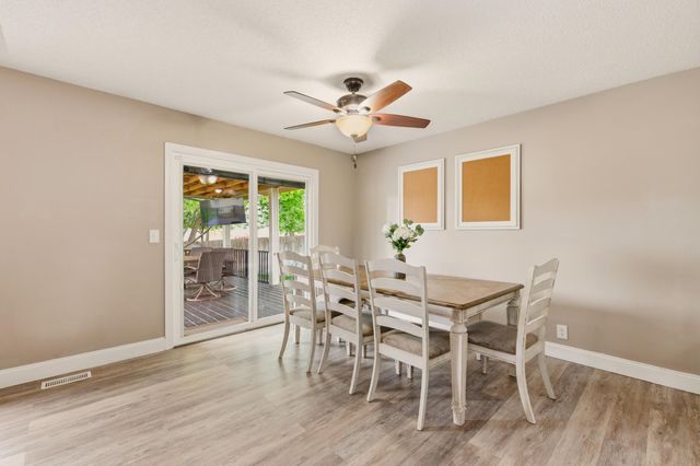 301 E Valley Park Dr, Valley Center, KS 67147