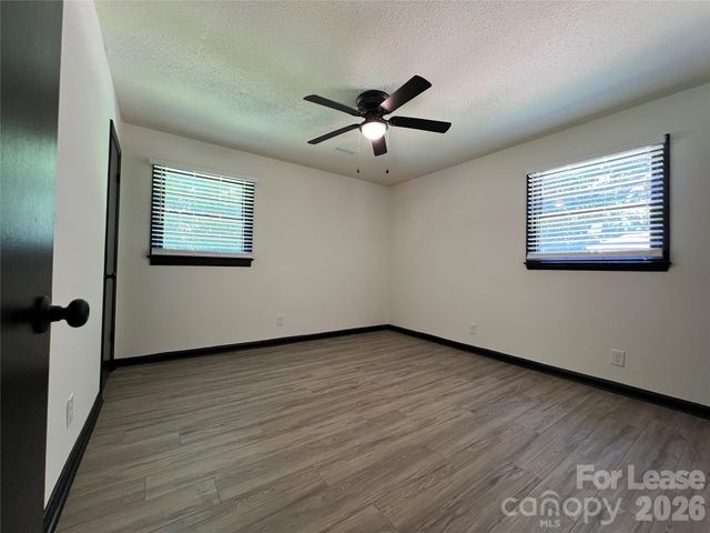 1214 Northwoods Drive, Kings Mountain, NC 28086