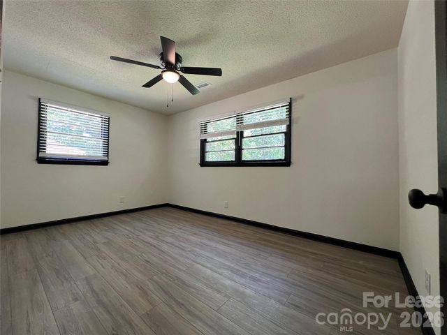 1214 Northwoods Drive, Kings Mountain, NC 28086