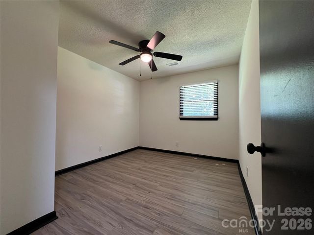 1214 Northwoods Drive, Kings Mountain, NC 28086