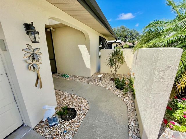 126 SANDSTONE CIRCLE, Venice, FL 34293