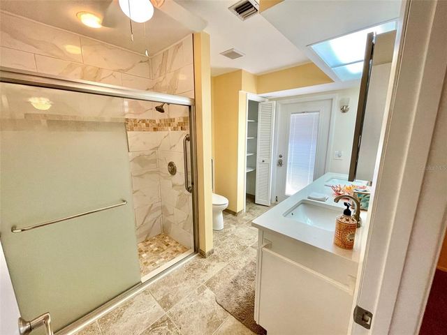 126 SANDSTONE CIRCLE, Venice, FL 34293