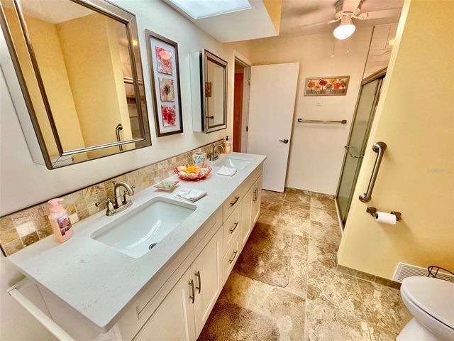 126 SANDSTONE CIRCLE, Venice, FL 34293