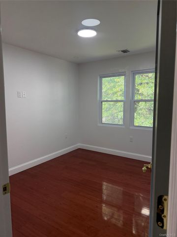 178-41 146th Terrace, Jamaica, NY 11434