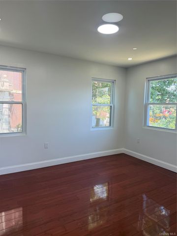 178-41 146th Terrace, Jamaica, NY 11434