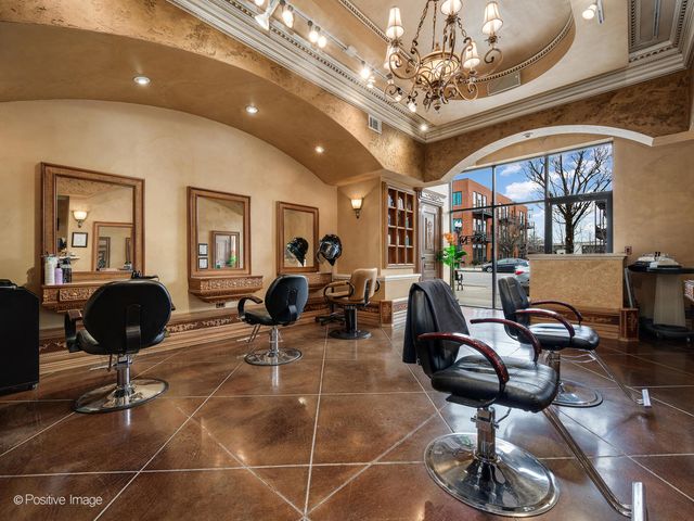 7162 W GRAND Avenue 1EW, Chicago, IL 60707