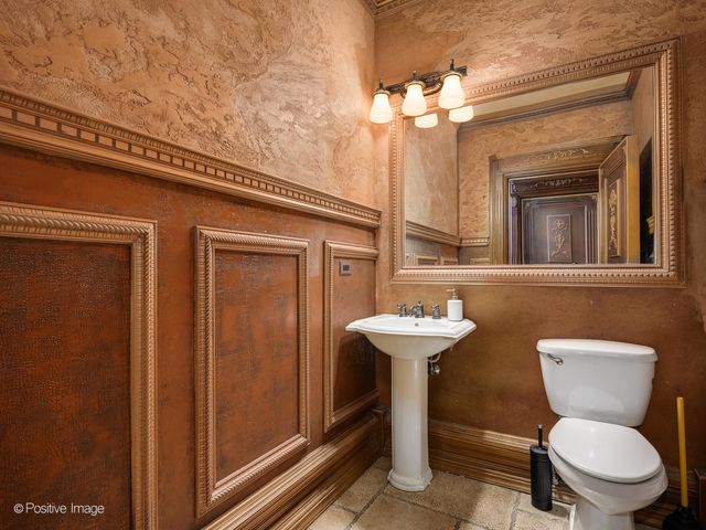 7162 W GRAND Avenue 1EW, Chicago, IL 60707