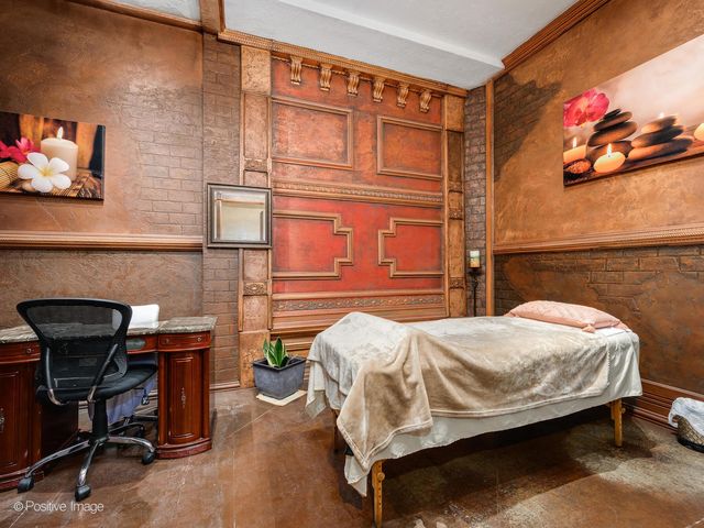 7162 W GRAND Avenue 1EW, Chicago, IL 60707