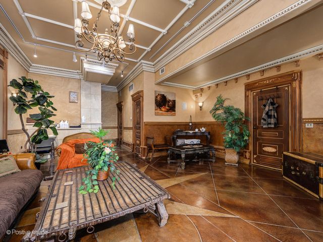 7162 W GRAND Avenue 1EW, Chicago, IL 60707