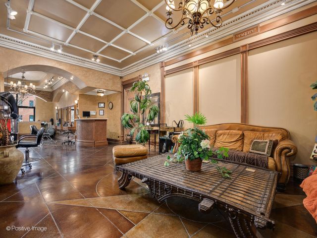 7162 W GRAND Avenue 1EW, Chicago, IL 60707