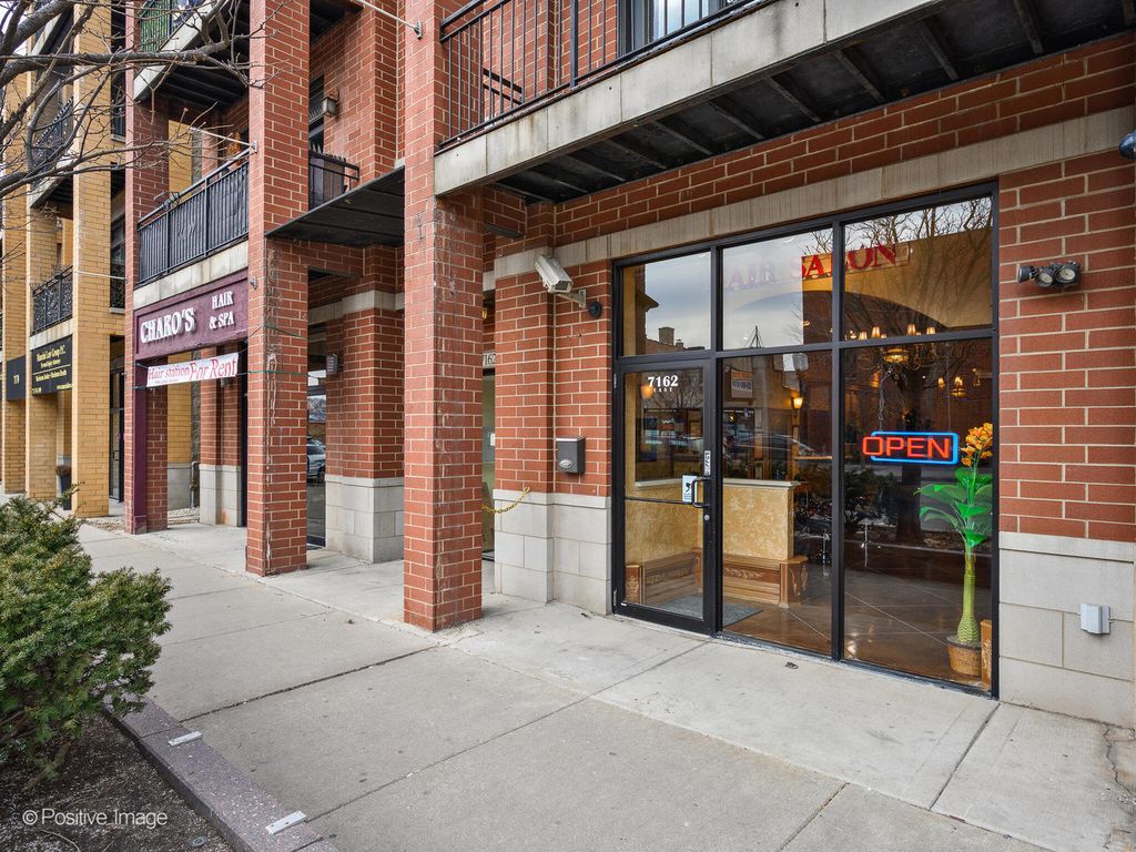 7162 W GRAND Avenue 1EW, Chicago, IL 60707