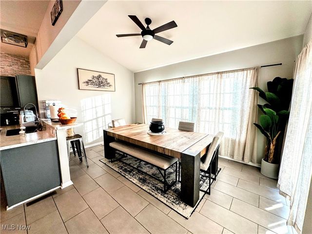 1489 Crescent Drive, Streetsboro, OH 44241