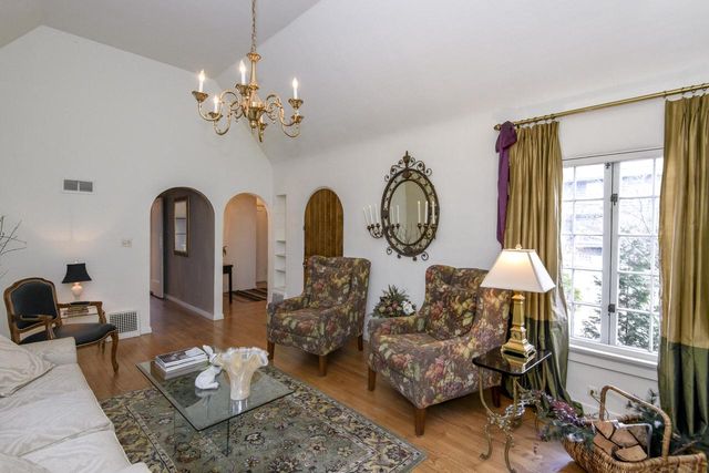 122 S Grand AVENUE, Waukesha, WI 53186