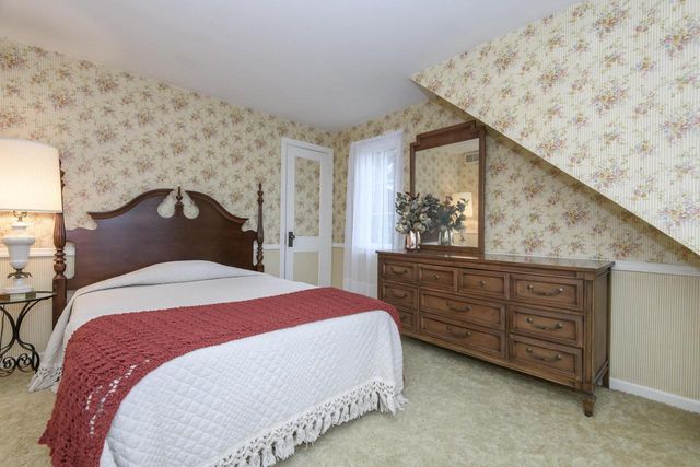 122 S Grand AVENUE, Waukesha, WI 53186