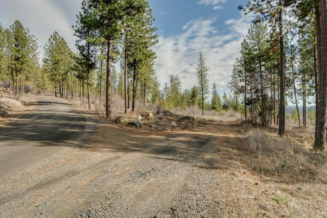 6XXX Stony Way, Nine Mile Falls, WA 99026