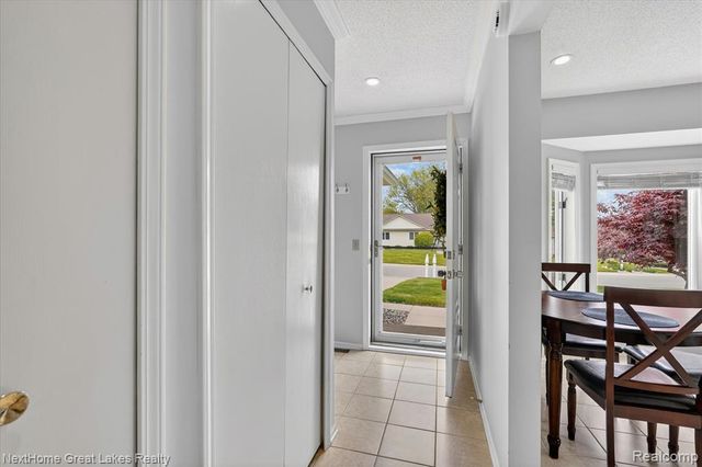 7475 Country Meadow Drive, Swartz Creek, MI 48473