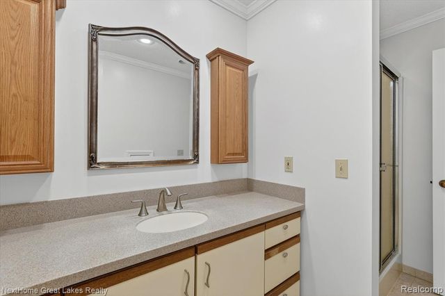 7475 Country Meadow Drive, Swartz Creek, MI 48473