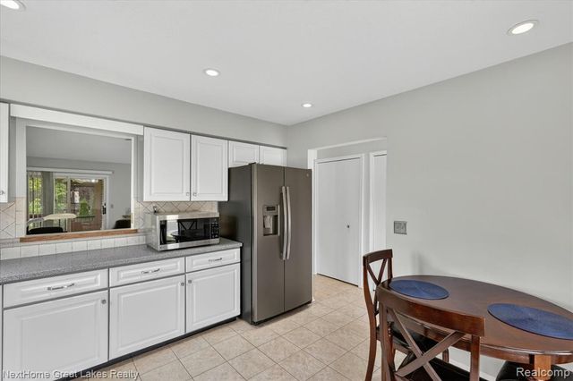 7475 Country Meadow Drive, Swartz Creek, MI 48473