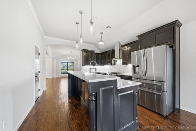10716 Masters Circle, Jenks, OK 74037