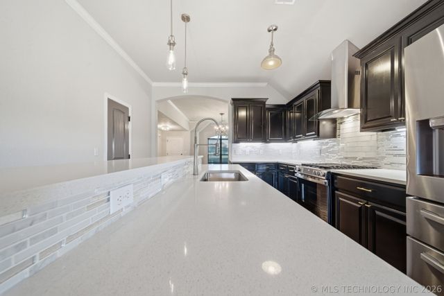 10716 Masters Circle, Jenks, OK 74037