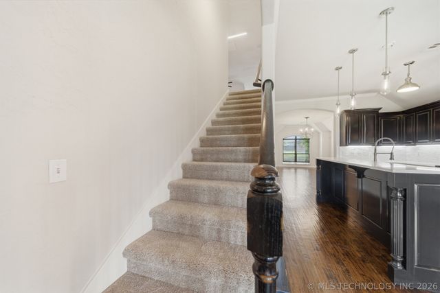 10716 Masters Circle, Jenks, OK 74037